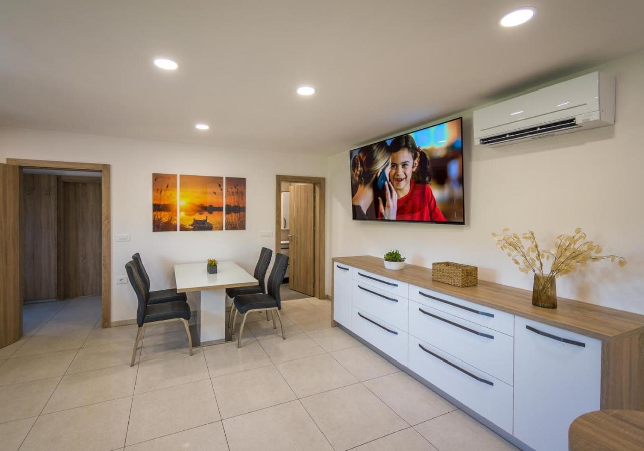 Apartments Relax Порторож Екстериор снимка